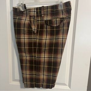 Old Navy plaid shorts Men’s size 33.
Brown and beige.
